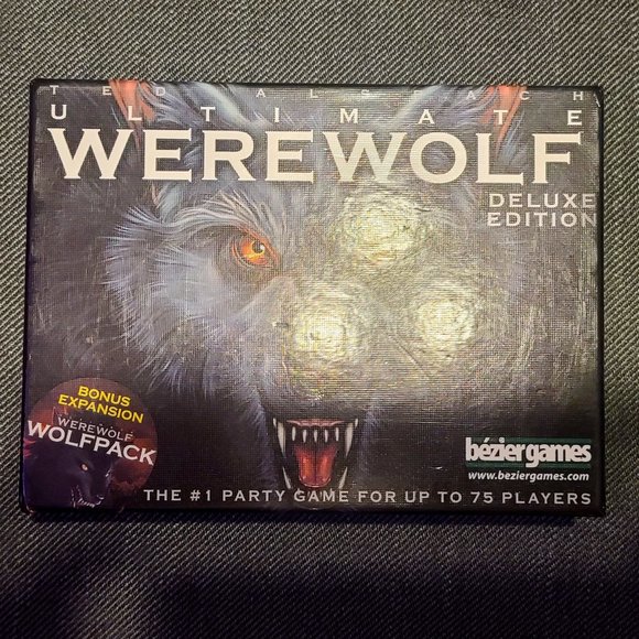 Ultimate Werewolf Deluxe Edition Card Game - Picture 2 of 6